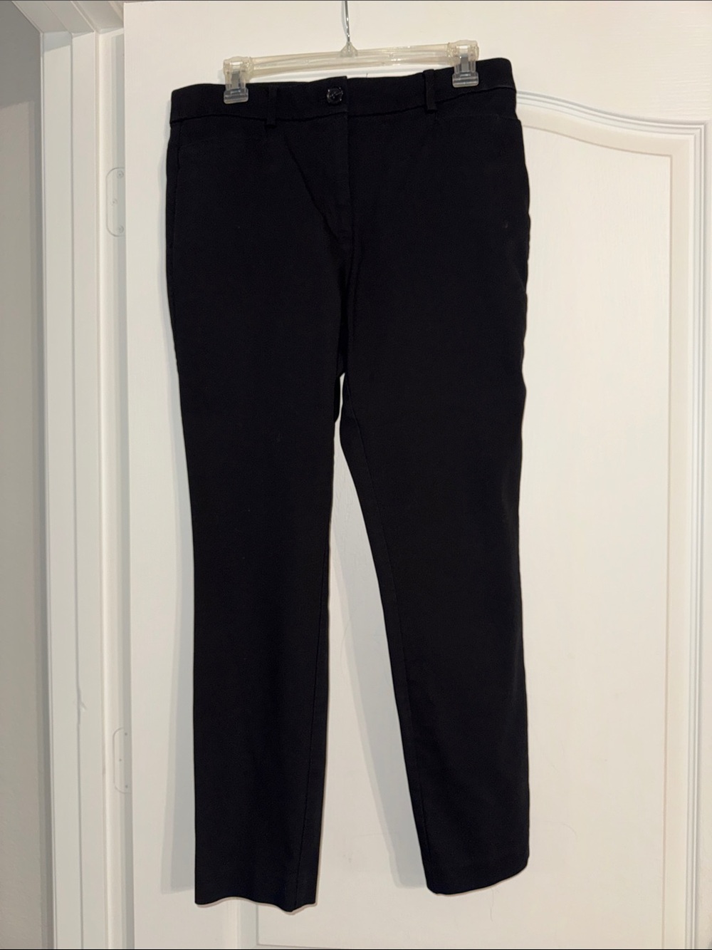 LOFT “The Sutton Skinny” Pants Curvy Fit
